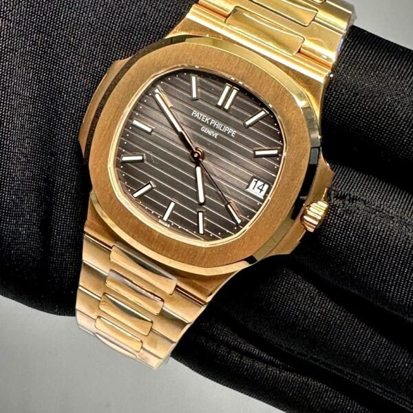 Patek Philippe Nautilus 5711R ROSE GOLD SWISS ETA SUPER CLONE WATCH